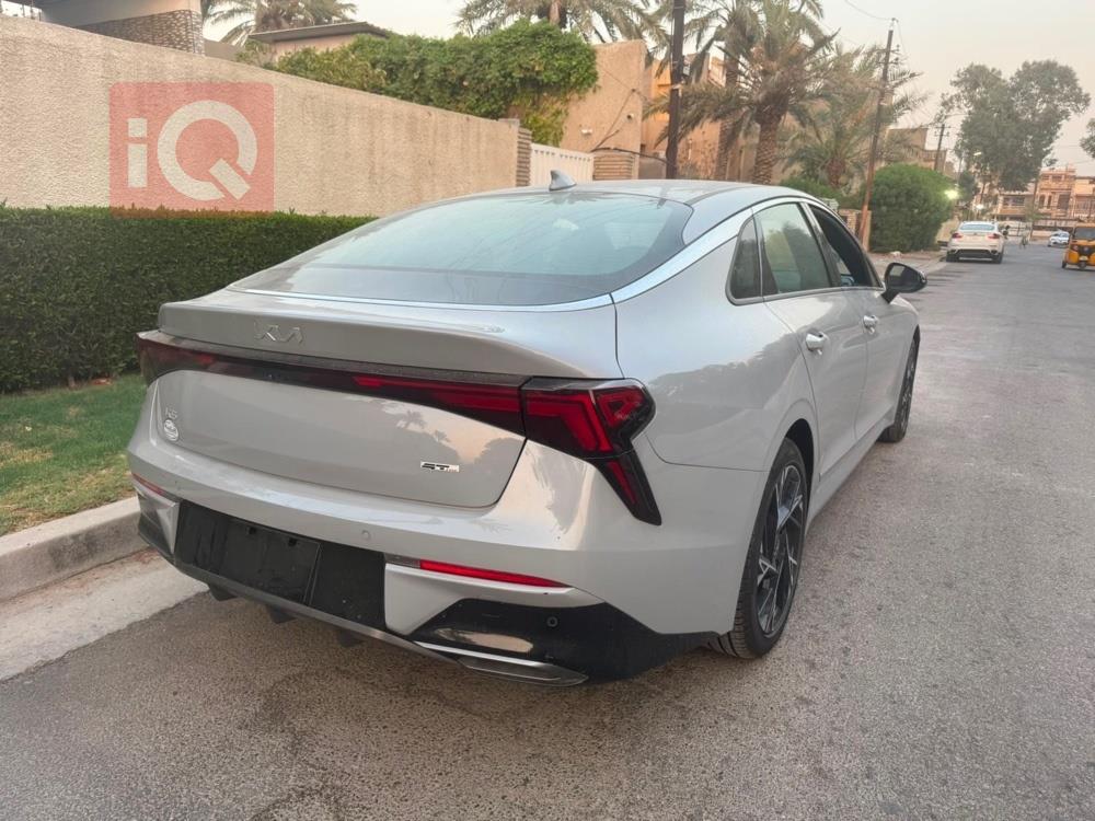 كيا K5